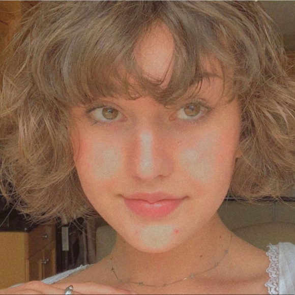 Meet your Posher, Jen - Picture 1 of 1